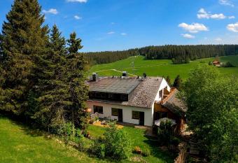 Carpediem Apartments allows 18 year olds to book a room