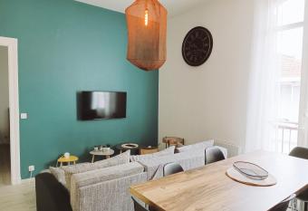 T3 Neuf Ultra Centre Arcachon has Balcony rooms