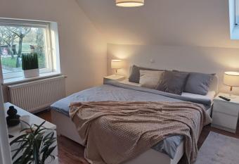 Stedinger Landhotel & Caf   has Balcony rooms