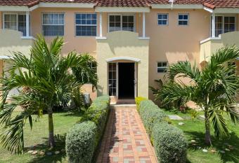 Comfort Rest, Huddersfield Estate, St. Mary, Jamaica has Balcony rooms