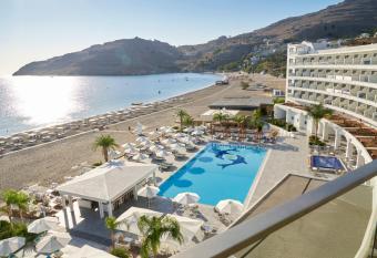 Lindos Bay Hotel allows 18 year olds to book a room