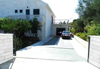 Apartment Lilly in the centre of Orebic has Balcony rooms