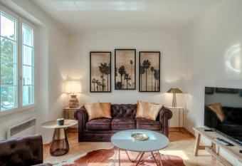 Luxury Morcote has Balcony rooms