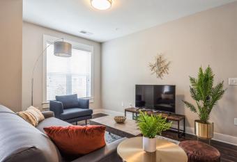 Kasa Dilworth Charlotte has Balcony rooms