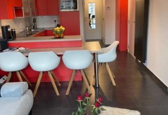 Tennis Garden allows 18 year olds to book a room