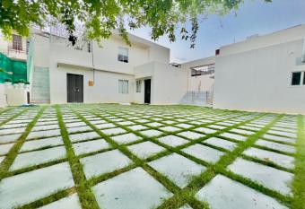 Hostel ivory has Balcony rooms