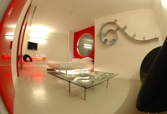 DuoMo Hotel has Balcony rooms