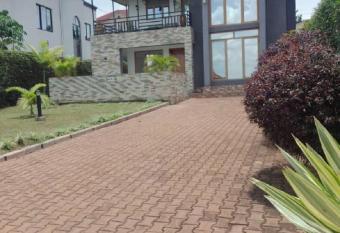 Kagarama Residential House: allows 18 year olds to book a room