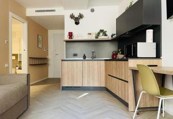 MUROS - Design Apartments in Trento allows 18 year olds to book a room