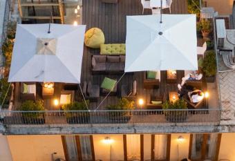 Hotel Sorrento City has Balcony rooms