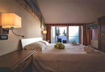 Hotel Villa Paradiso has Balcony rooms