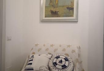 Appartamento al lago da Dany has Balcony rooms