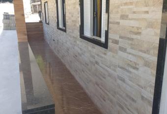 Casa 05 quartos em Marata  zes has Smoking rooms