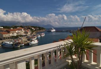 Apartments Maja i Mate has Balcony rooms