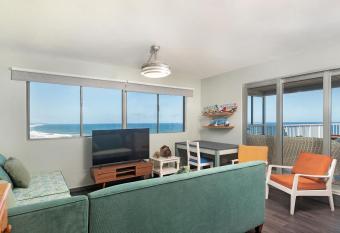 Escape to a Beach House has Balcony rooms