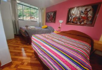 Hostal Raymi has Balcony rooms