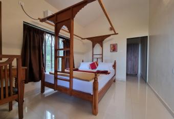 The SKYi County Dapoli has Balcony rooms