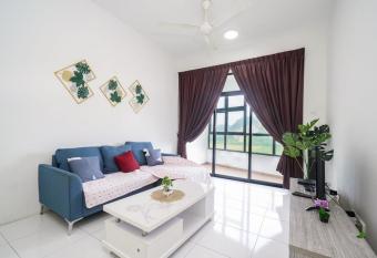 Lovely MyHome 3BR 6 pax allows 18 year olds to book a room