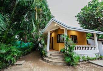 Red Soil Cozy Cottages- Vagator has Balcony rooms