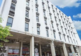 MyTown Amsterdam allows 18 year olds to book a room