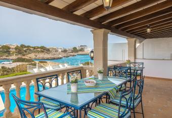 Villa Cala Marsal has Balcony rooms