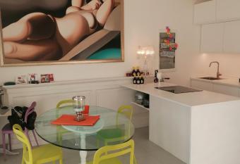 Appartamento a 20 mt dal Mare has Balcony rooms