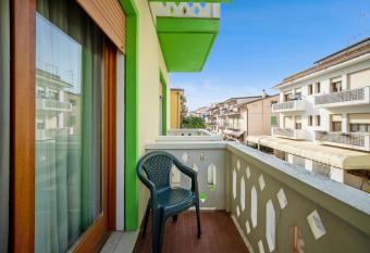 Casa Vacanze Mare Blu has Balcony rooms