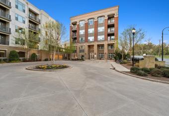 Kasa University Medical Center Durham has Balcony rooms