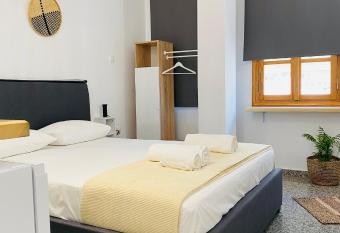 Homdwell Fine Living 2 has Balcony rooms