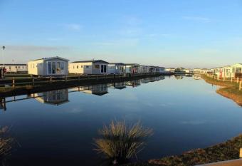 The Blue Beachcomber has Balcony rooms