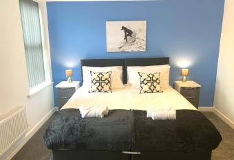 NelsonStays Premium Apartments allows 18 year olds to book a room