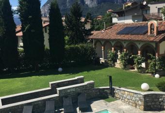 Villa Viola has Balcony rooms