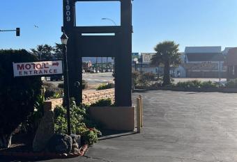 Gateway Lodge allows 18 year olds to book a room