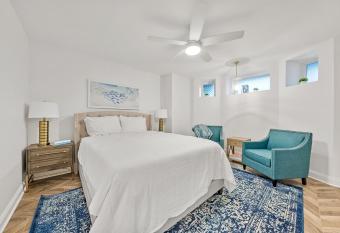 Beautiful Condo close to Cedar Point -B allows 18 year olds to book a room