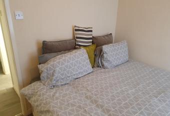 Litherland Apartment allows 18 year olds to book a room