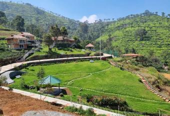 Chow Chow Valley Resort has Balcony rooms