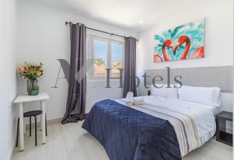 AyZ SILVELA has Balcony rooms