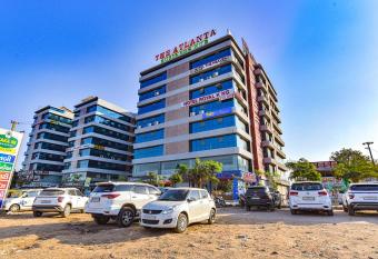 FabHotel Royal King allows 18 year olds to book a room