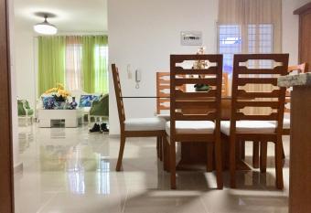 Hidden Oasis minutes from beaches has Balcony rooms