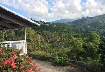 Neita s Nest has Balcony rooms