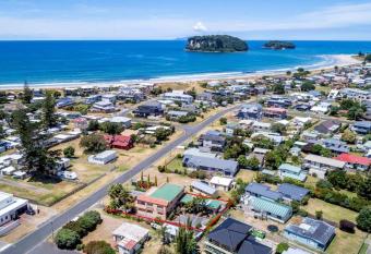 La Dolce Vita Whangamata allows 18 year olds to book a room