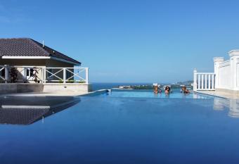 Luxury Getaway with Pool and Amazing Ocean view - Montego Bay has Balcony rooms