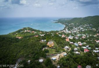 Belle View Apartment Villas has Balcony rooms