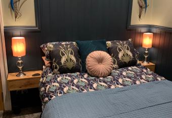 CornerHouse Guesthouse allows 18 year olds to book a room