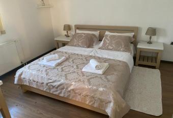 APARTMAN NEVENKA has Balcony rooms