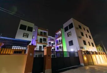 Washington Court Furnished Apartments allows 18 year olds to book a room