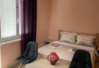 Guesthouse Petrovi   has Balcony rooms