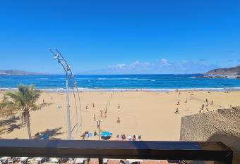 Salema Beach, Primera l  nea en Playa de Las Canteras has Balcony rooms