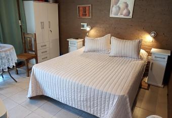 Departamento para relax y descanso has rooms with a private hot tub