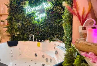 Romantica Spa allows 18 year olds to book a room